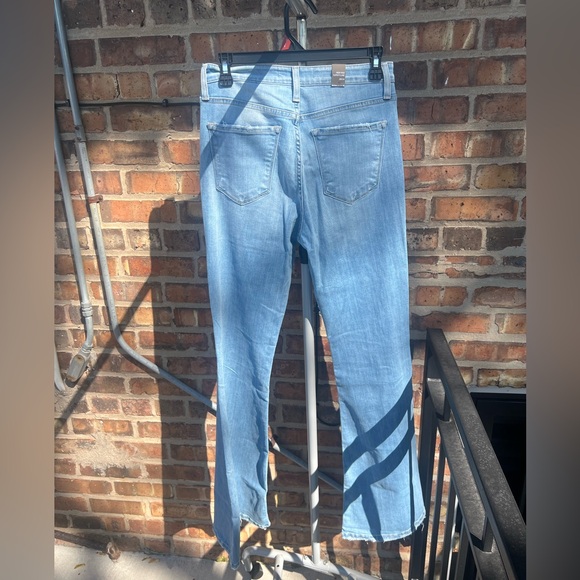 High rise flare blue jeans size 28x34 - Picture 3 of 3